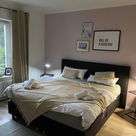Haus Mit Garten - Kingbett - Wifi - Parkplatz Essen Extérieur photo