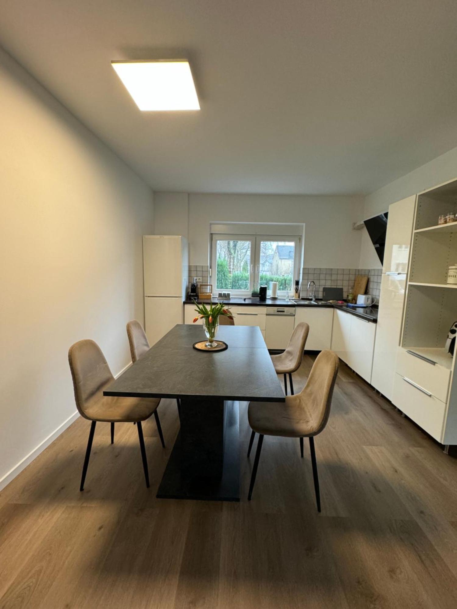 Haus Mit Garten - Kingbett - Wifi - Parkplatz Essen Extérieur photo